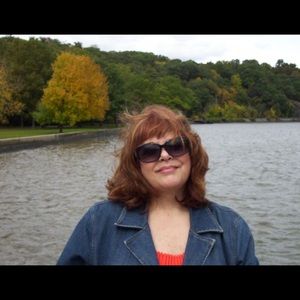 Meet your Posher, Toni